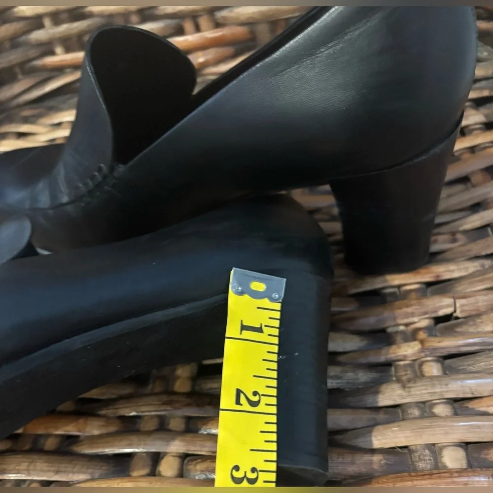 Franco Sarto Black Women's Nolan
Pump Loafers in size 10 - Picture 11 of 16